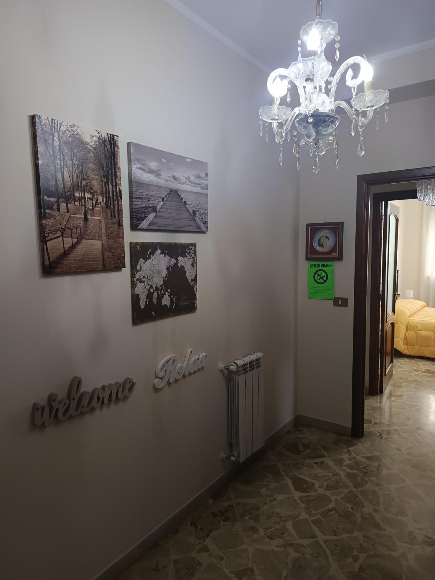 New Dawn Apartment, Appartamento Turistico, Casa Per Vacanza, Tre Camere Indipendenti Catânia Exterior foto